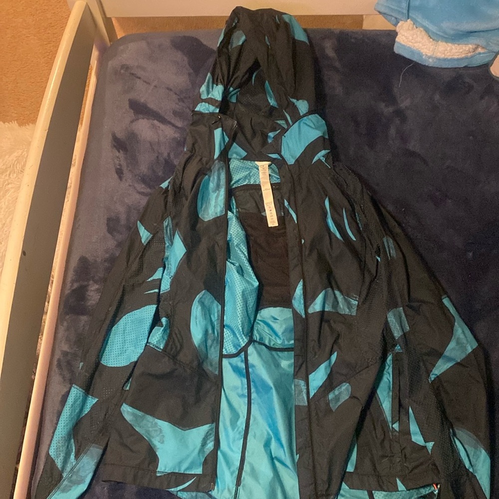 Never worn.